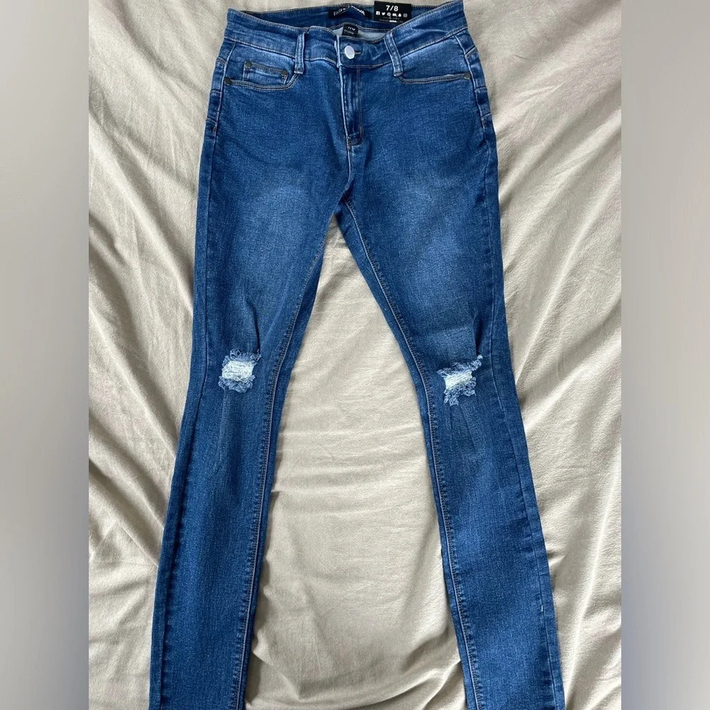Fashion Nova Party Monster Booty Lifter Skinny Jeans - Picture 6 of 8